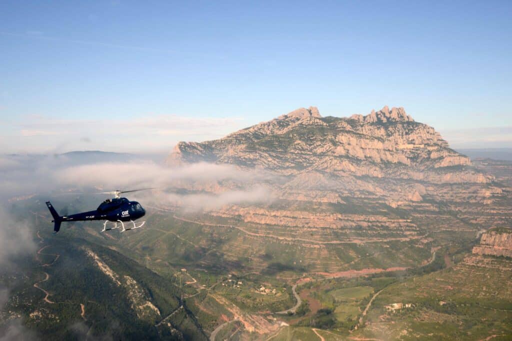 Private-Tour-Helicopter-Tour-Barcelona-4-1024x683